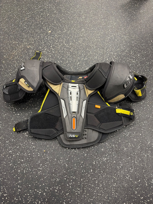 Vist Large View of Product Image Which is Used CCM TACKS ASV Junior Shoulder Pads LG