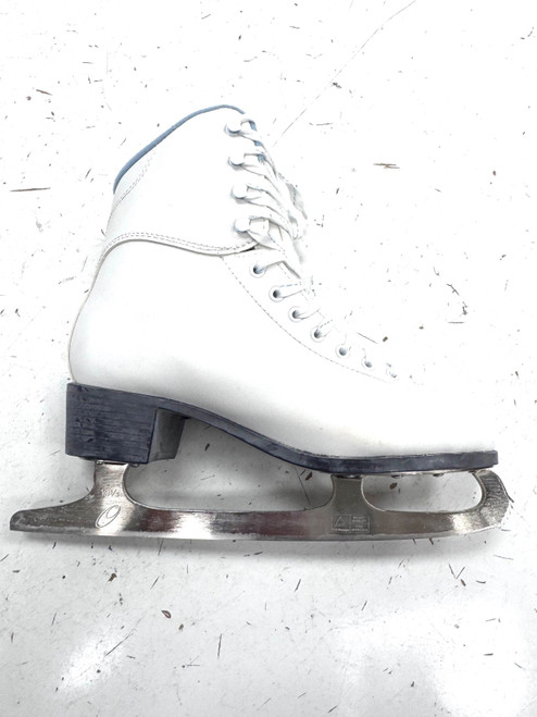 Vist Large View of Product Image Which is Used Jackson SOFT SKATE WomensFigure Skate White Senior 10