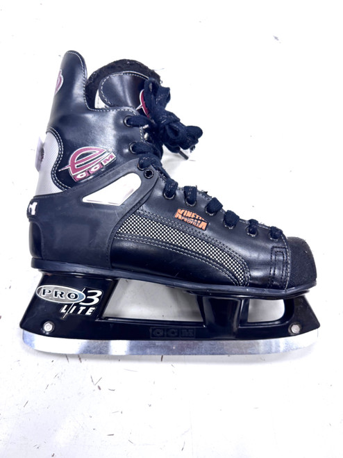 Vist Large View of Product Image Which is Used CCM 43 EDGE Senior Hockey Skate Senior 9