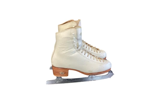 Vist Large View of Product Image Which is Used Riedell 120 LEATHER FIGURES WomensFigure Skate White Senior 5