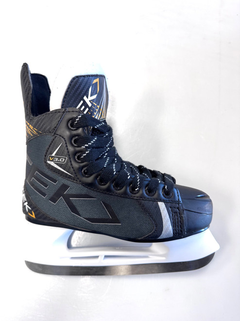Vist Large View of Product Image Which is Used TEK Intermediate Hockey Skate Intermediate 5.0