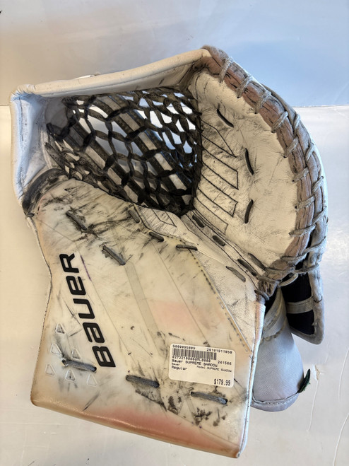 Vist Large View of Product Image Which is Used Bauer SUPREME SHADOW Senior Goalie Catcher None