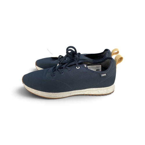 Vist Large View of Product Image Which is Used TRUE Linkswear Mens Golf Shoes Navy Blue Senior Size 10, side view, pair