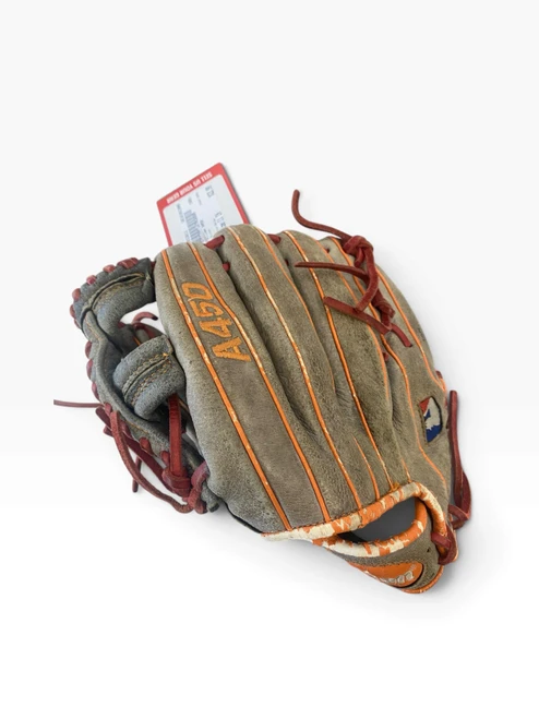 Vist Large View of Product Image Which is Used Wilson A450 BB/SB Glove LH Throw Beige 11"