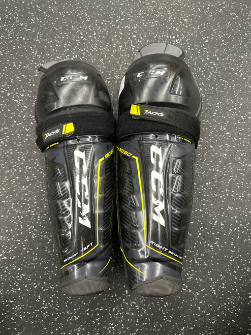 Vist Large View of Product Image Which is Used CCM TACKS 9080 Senior Shin Guards Black 15"