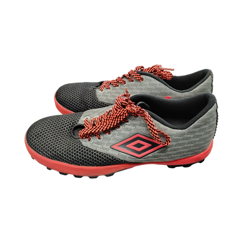 Vist Large View of Product Image Which is Used Umbro Soccer Indoor Shoes Grey Junior 03