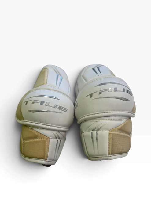 Vist Large View of Product Image Which is Used True ZERO LYTE Lacrosse Arm Pads/Guards White MD
