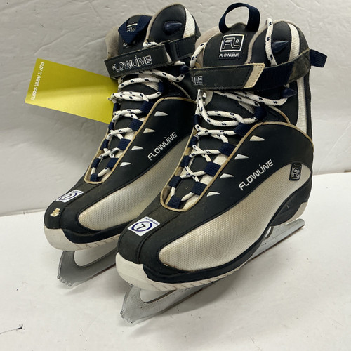 Vist Large View of Product Image Which is Used Womens Softboot Skate Navy And White Senior 7