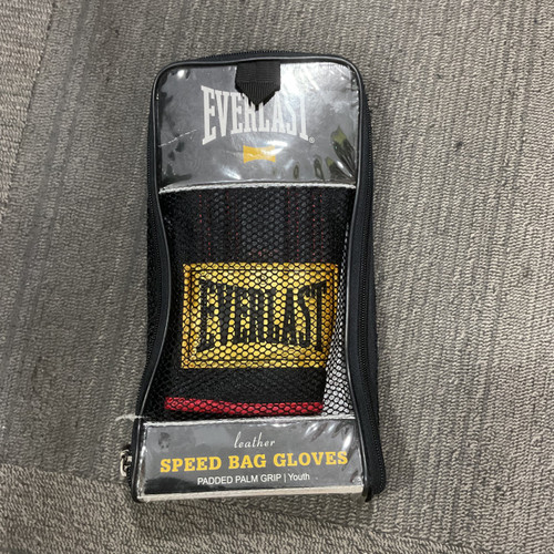 Vist Large View of Product Image Which is Used Everlast Speed Bag Gloves Black Youth