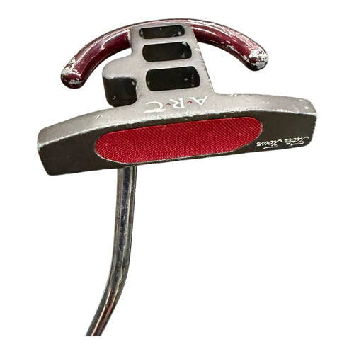 Vist Large View of Product Image Which is Used ARC Mens Putter RH