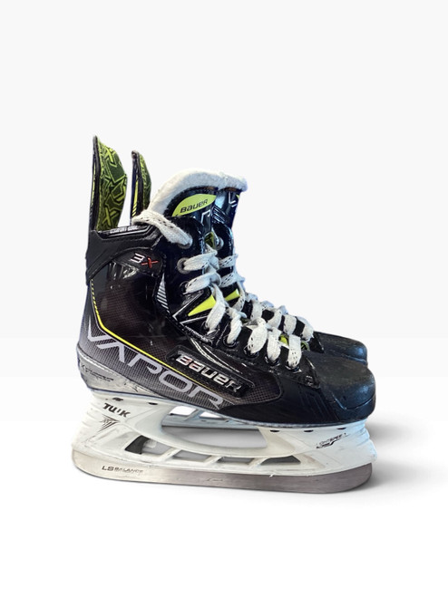 Vist Large View of Product Image Which is Used Bauer VAPOR 3X Junior Hockey Skate Junior 03
