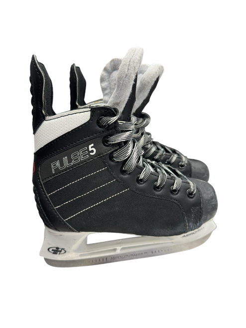 Vist Large View of Product Image Which is Used PULSE 5 Junior Hockey Skate Junior 03