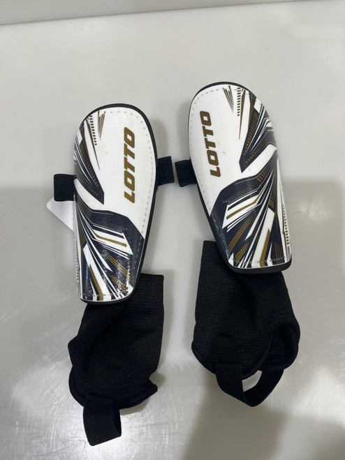 Vist Large View of Product Image Which is Used Lotto Soccer Shin Guards Youth White MD