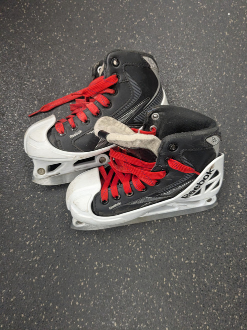 Vist Large View of Product Image Which is Used Reebok 12K Junior Goalie Skate Junior 01