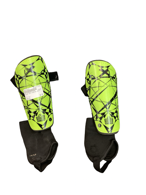 Vist Large View of Product Image Which is Used Soccer Shin Guards Adult Green LG