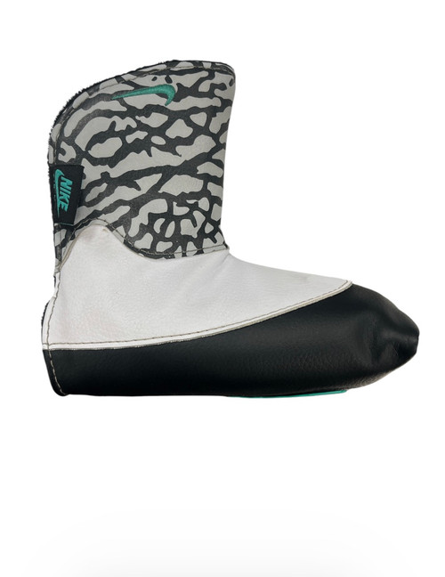 Vist Large View of Product Image Which is Used Nike PUTTER COVER Golf Accessory