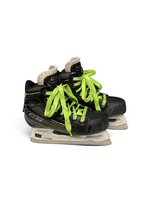 Vist Large View of Product Image Which is Used CCM 9370 GOALIE SKATES Junior Goalie Skate Junior 01.5