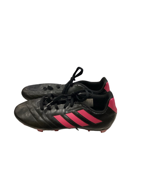 Vist Large View of Product Image Which is Used Adidas PINK STRIPES Soccer Cleats Pink And Black Junior 04