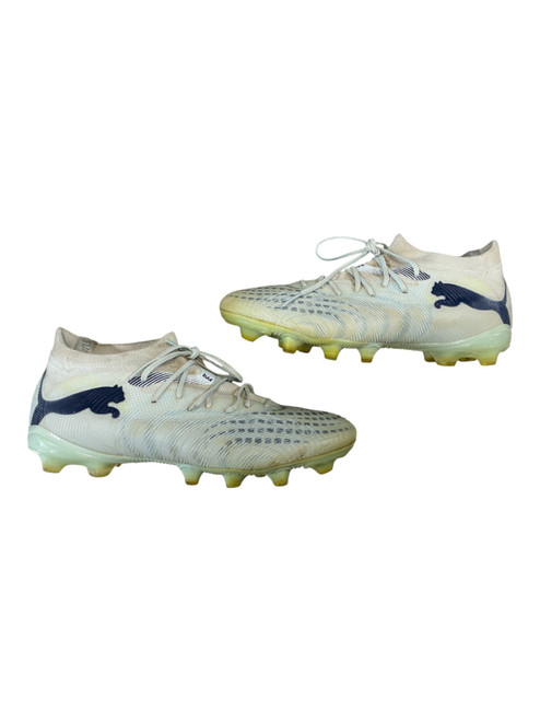 Vist Large View of Product Image Which is Used Puma Soccer Cleats Sky Blue Senior 8