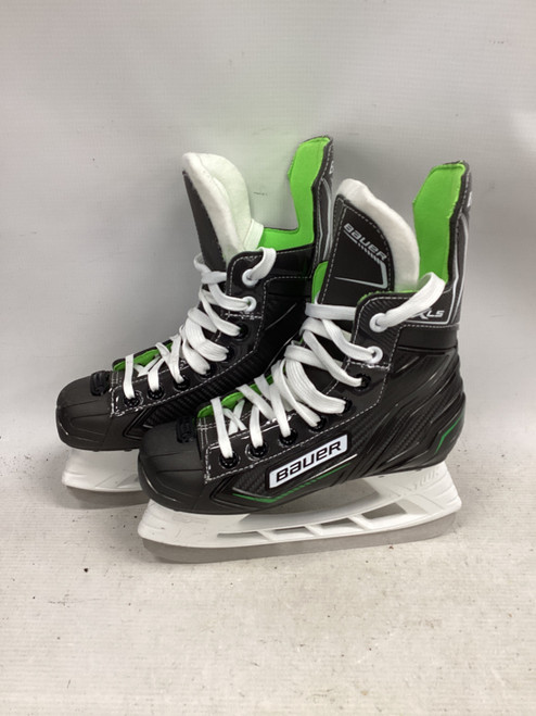 Vist Large View of Product Image Which is Used Bauer XLS Junior Hockey Skate Junior 01