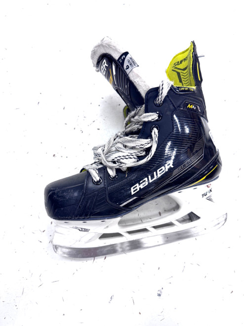 Vist Large View of Product Image Which is Used Bauer M4 FIT 3 Intermediate Hockey Skate Intermediate 6.0