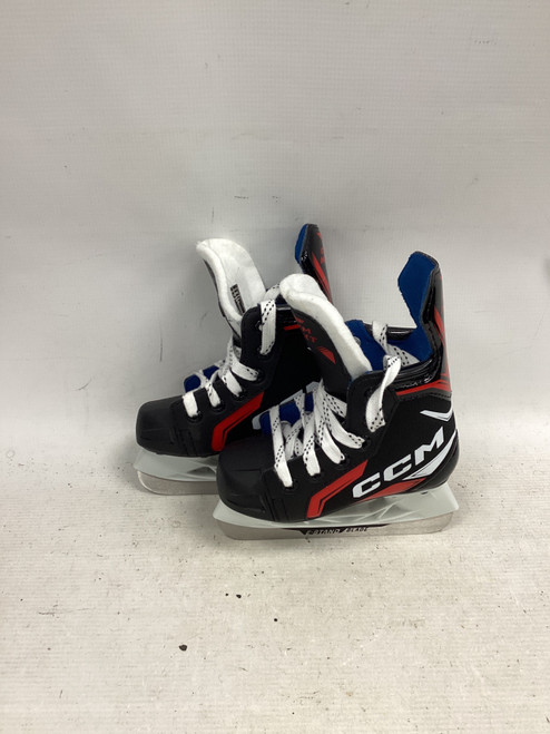 Vist Large View of Product Image Which is Used CCM NEXT Youth Hockey Skate Youth 08.0