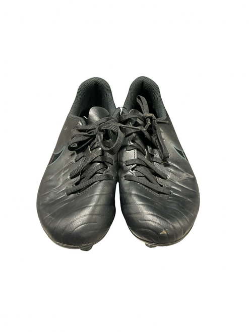 Vist Large View of Product Image Which is Used Nike Soccer Cleats Black Junior 04.5