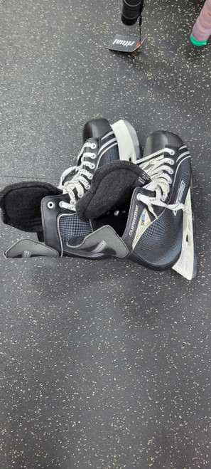Vist Large View of Product Image Which is Used Bauer SUPREME ONE 05 Senior Hockey Skate Senior 8