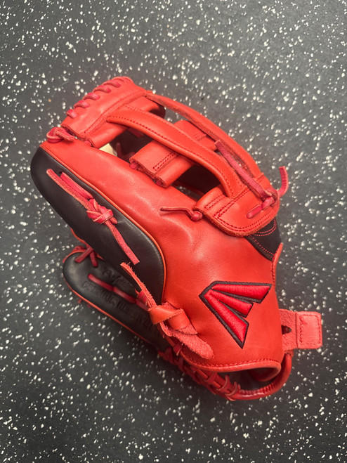 Vist Large View of Product Image Which is Used Easton SMALL BATCH NO. 67 BB/SB Glove LH Throw Black 13"