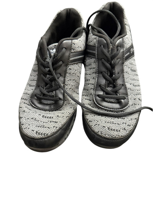 Vist Large View of Product Image Which is Used Bowling Shoes