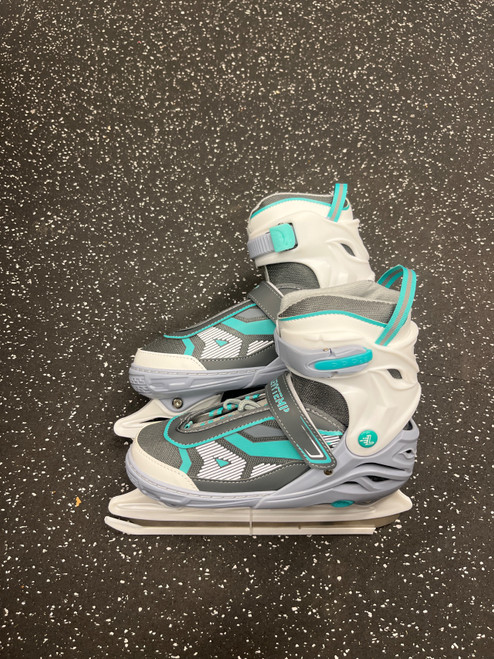 Vist Large View of Product Image Which is Used LEVYTEMP 6-8.5 Womens Softboot Skate White Adjustable