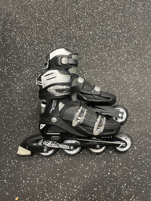 Vist Large View of Product Image Which is Used RollerDerby V500 ADJ 6-9 Senior Rec Fitness Skates Black Adjustable