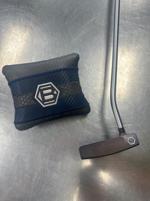 Vist Large View of Product Image Which is Used Bettinardi BB 6.0 SPUD Mens Putter RH 33”