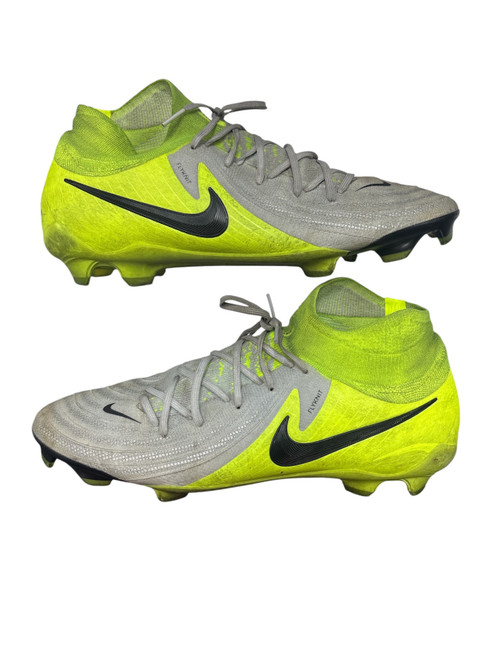 Vist Large View of Product Image Which is Used Nike Soccer Cleats Grey Senior 11