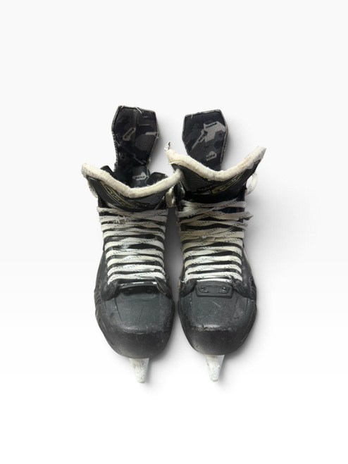 Vist Large View of Product Image Which is Used Victoria Sport 77 Senior Hockey Skate Senior 7