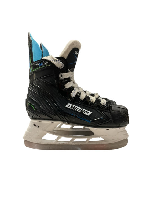 Vist Large View of Product Image Which is Used Bauer XLP SZ 13 YTH Youth Hockey Skate Youth 13.0