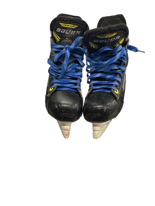 Vist Large View of Product Image Which is Bauer SUPREME ELITE Junior Hockey Skate Junior 03.5