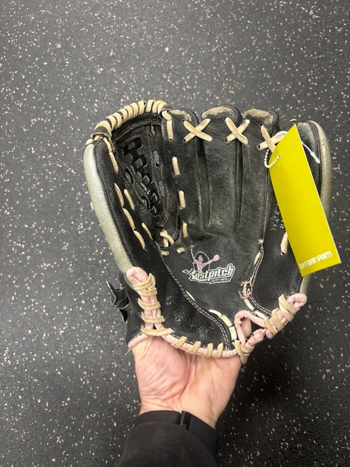 Vist Large View of Product Image Which is Used Rawlings WFP115 BB/SB Glove RH Throw Black 11 1/2"