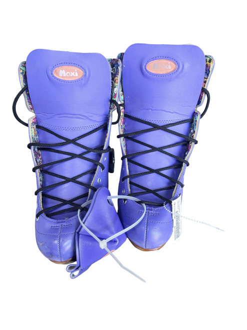 Vist Large View of Product Image Which is Used MOXI BEACH BUNNY WOMENS QUAD SKATES Senior Roller Quad Skates Purple Senior 9