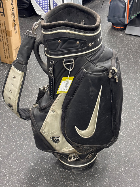 Vist Large View of Product Image Which is Used Nike STAFF BAG Mens Cart Bag Black