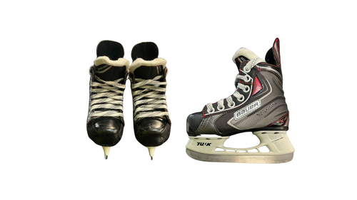 Vist Large View of Product Image Which is Used Bauer VAPOR X40 Youth Hockey Skate Youth 08.0