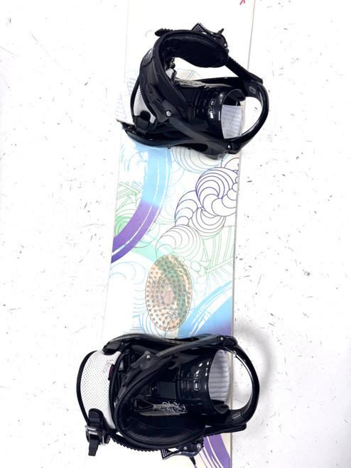 Vist Large View of Product Image Which is Used K2 MOMENT K2 BINDS Womens Board/Bindings White 142 cm