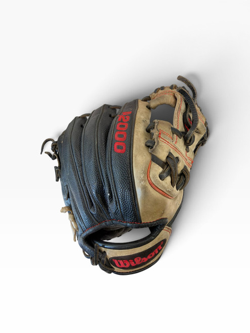 Vist Large View of Product Image Which is Used Wilson A2000 BB/SB Glove RH Throw Brown 11 1/4"