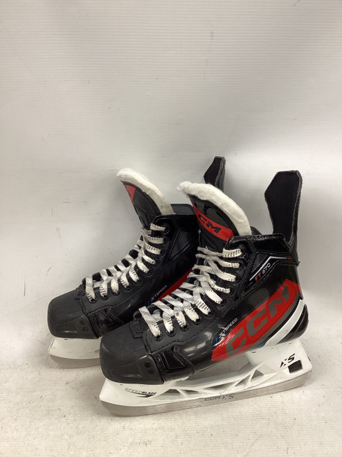 Vist Large View of Product Image Which is Used CCM JETSPEED FT670 Senior Hockey Skate Senior 6