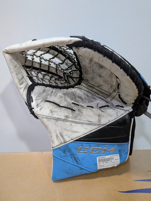 Vist Large View of Product Image Which is Used CCM AXIS 2 Regular Goalie Catchers