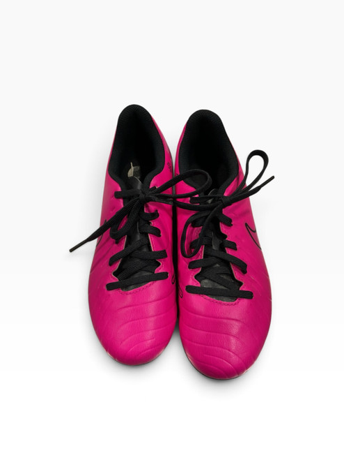 Vist Large View of Product Image Which is Used Nike Soccer Cleats Pink Junior 03.5