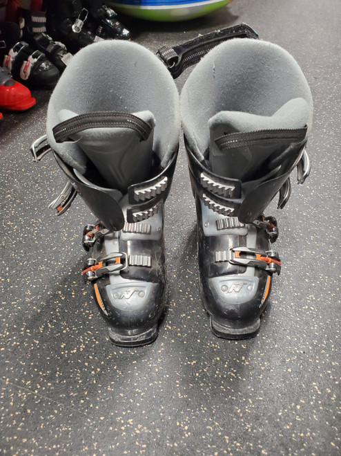 Vist Large View of Product Image Which is Used Nordica MOVE 8 SZ 8.5 Mens DH Ski Boot Black 265 MP - M08.5 - W09.5