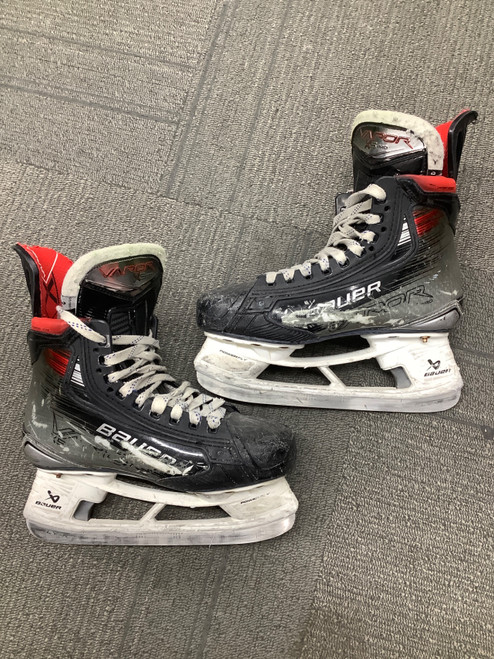 Vist Large View of Product Image Which is Used Bauer X5 PRO Junior Hockey Skate Junior 03