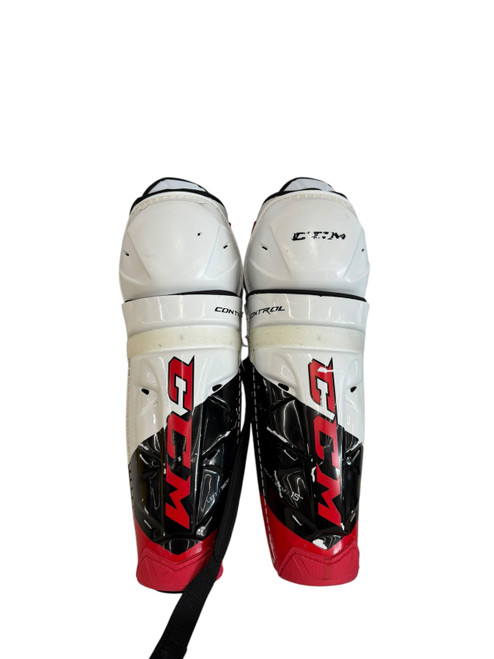 Vist Large View of Product Image Which is Used CCM JETSPEED Senior Shin Guards White 15"