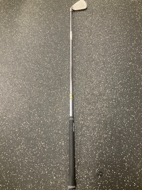 Vist Large View of Product Image Which is Used Callaway BIG BERTHA 2004 Mens Individual Iron RH 7 Iron